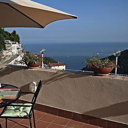 Le Terrazze Di Cristina Bed & Breakfast Vietri sul Mare Room photo