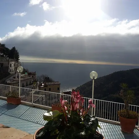 Le Terrazze Di Cristina Bed & Breakfast Vietri sul Mare Exterior photo