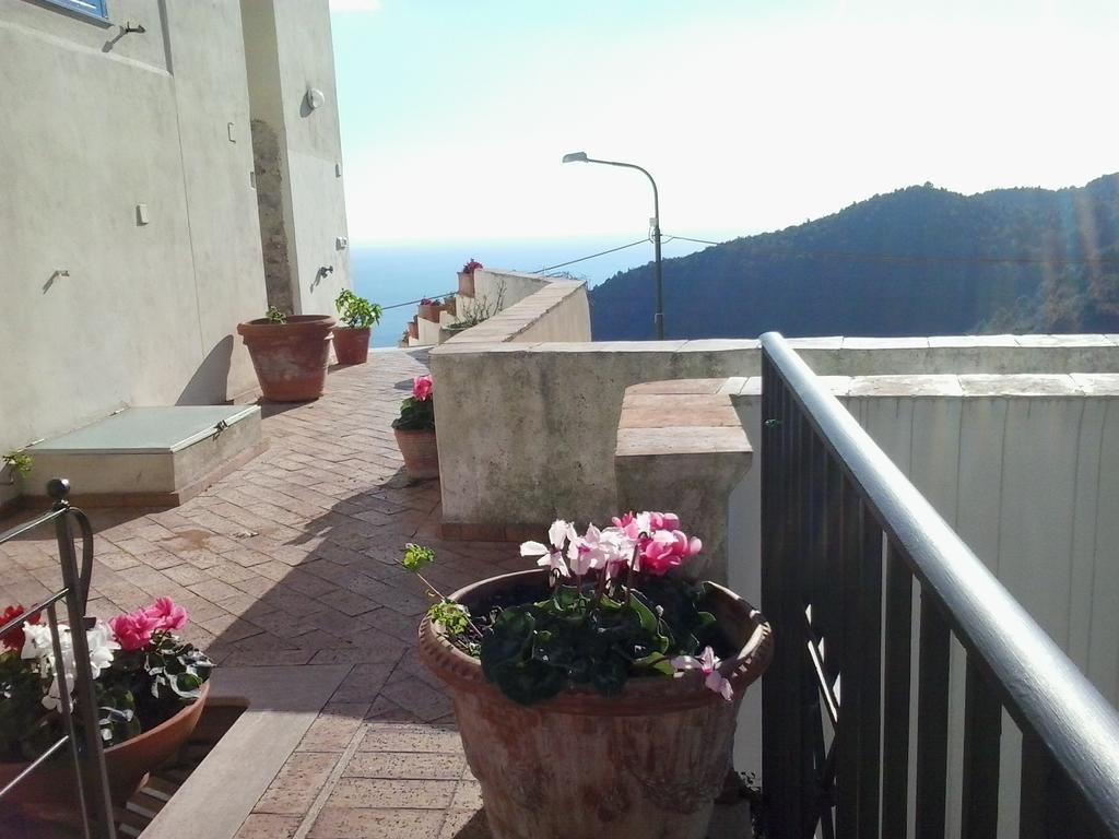 Le Terrazze Di Cristina Bed & Breakfast *